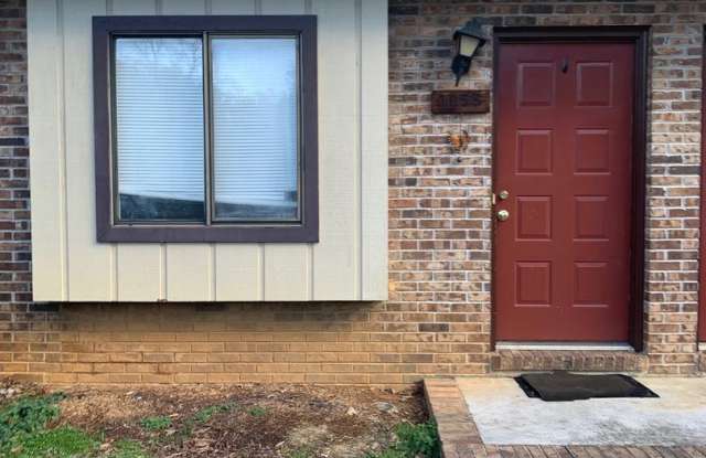 2 Bedroom / 1.5 Bath Townhouse, Kingsport TN photos photos