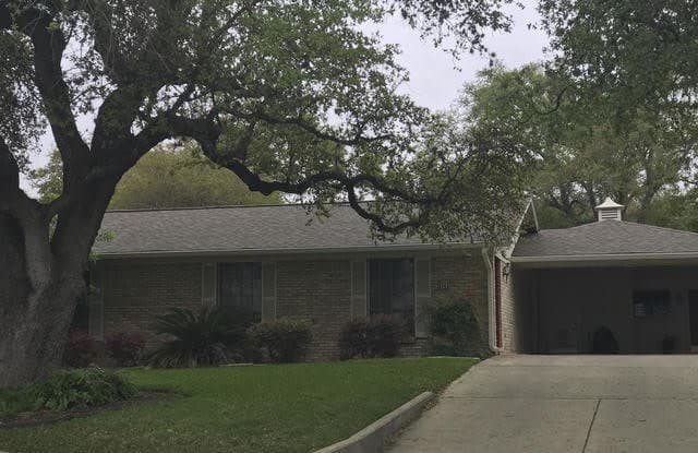 3034 URBAN CREST DR - 3034 Urban Crest Drive, San Antonio, TX 78209