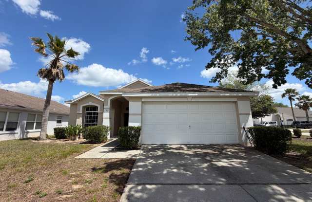 Private pool Single Family House 3 Beds 2 Baths, Resort Style Community. Easy access to Championsgate and I-4 photos photos