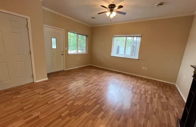 2 Bedroom Townhome In Lennox, SD!! photos photos