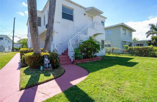 1780 Marseille Dr photos photos