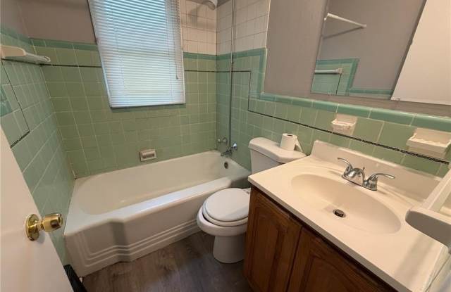 1134 Laire Gallery 2