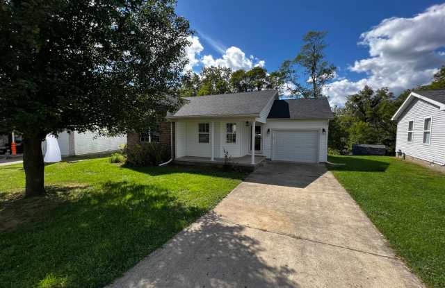 Hickory Hills Haven | Stylish 3BR Retreat with Garage, Deck & Dreamy Outdoor Space photos photos