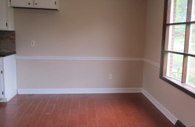 1027 Rembrandt Drive Southwest Gallery 3