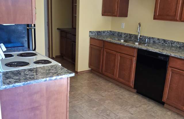 2106 216th Street Court East Gallery 3