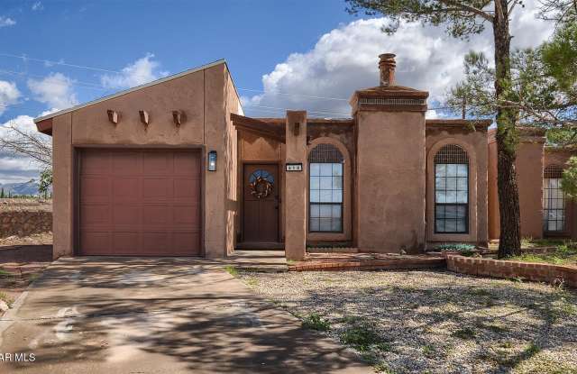 418 N RESLER Drive Gallery 1