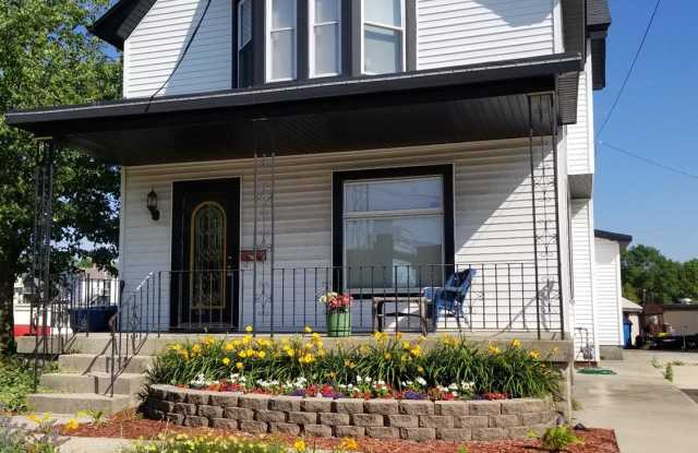 116 W Commercial Avenue Gallery 2
