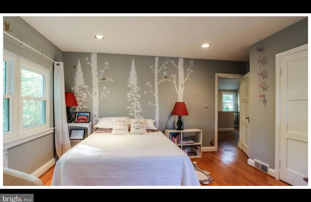 5746 CROSS COUNTRY BOULEVARD Gallery 3