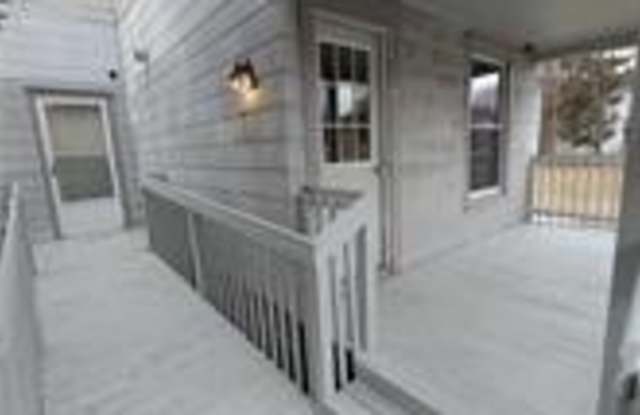 315 Sullivan Street Gallery 3