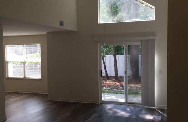 Lake Linden Garden Home Gallery 4