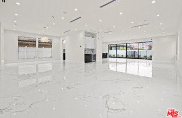 1439 Edris Drive Gallery 3