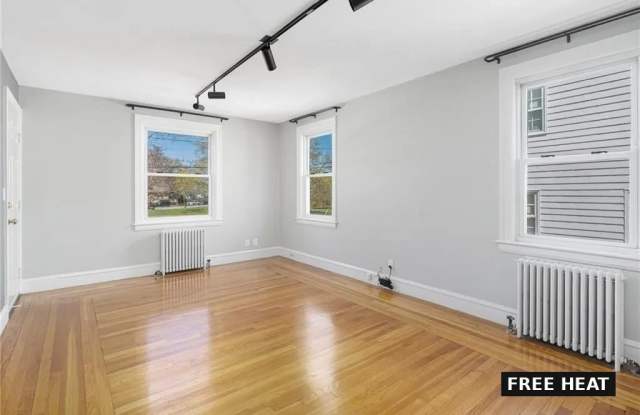 11 North Ave Gallery 1