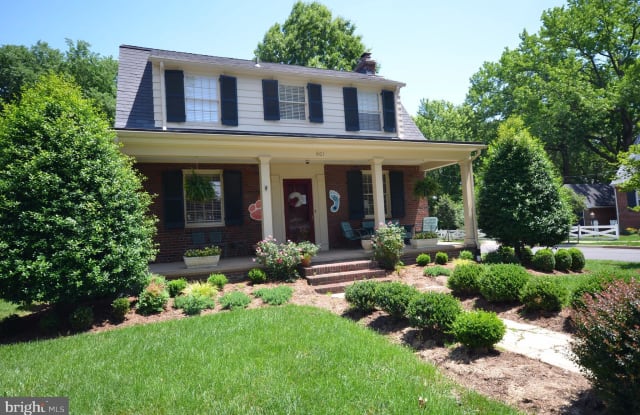 601 HILLTOP TERRACE - 601 Hilltop Terrace, Alexandria, VA 22301