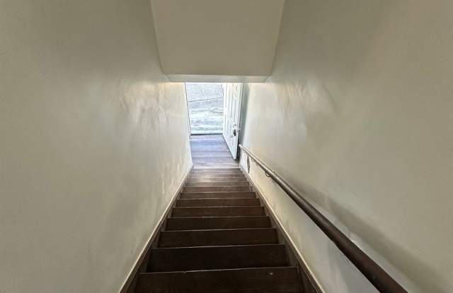 Two Bedroom Apartment Available for Move In! Gallery 3