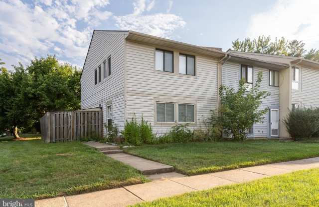 300 RENEAU WAY photos photos