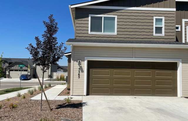 Available Now- Beautiful Nampa Townhome photos photos