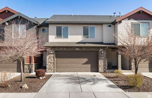 3 Bedroom Townhome  in Pleasant Grove for Rent! photos photos