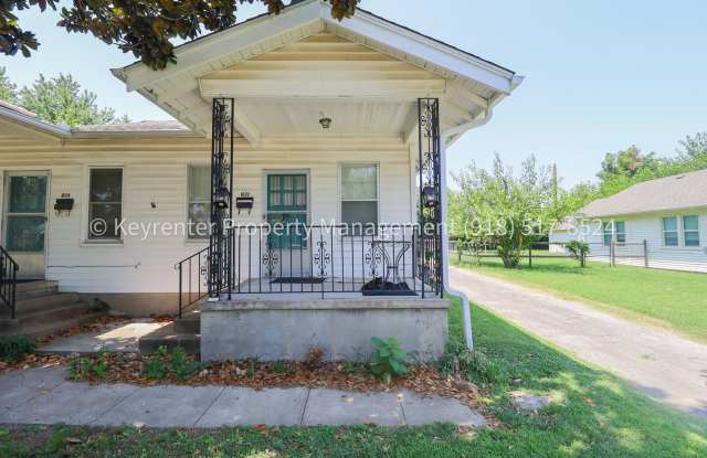 Charming & Cozy 1 Bed, 1 Bath Home in Tulsa | 850 Sq Ft photos photos