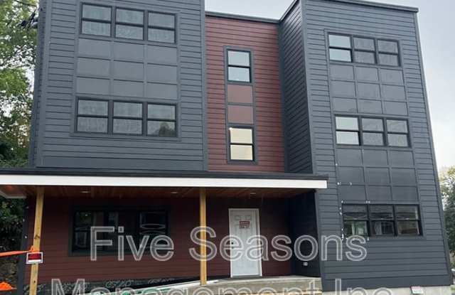 199 King Street - 5 photos photos