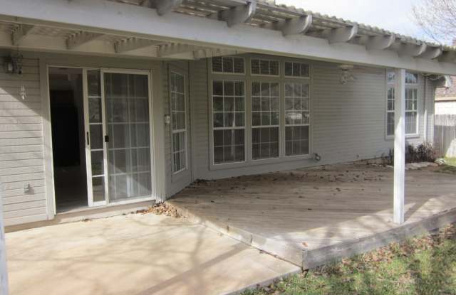 2 Bedroom 2 Bathroom Home-Georgetown Gallery 3