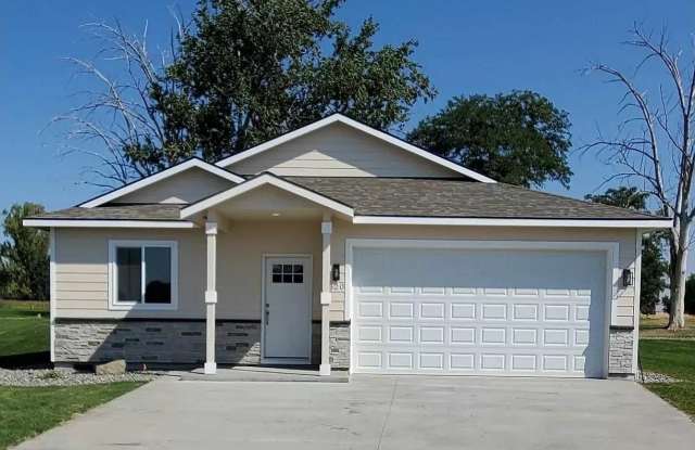 320 Riverwood Court Gallery 4