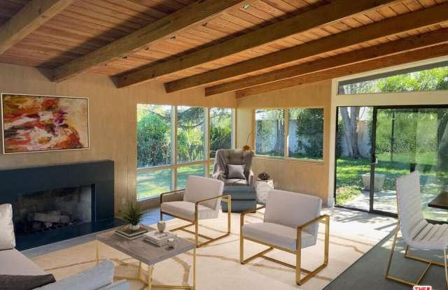 15434 Mulholland Drive photos photos