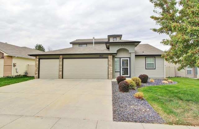 Spacious Craftsman Style Home photos photos