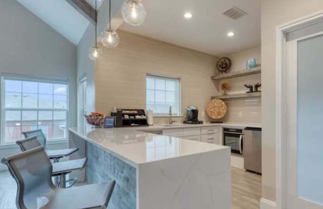 1263 Huisache Ave Gallery 2