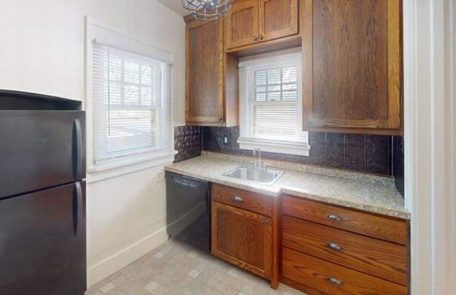 611 North 2nd Street photos photos