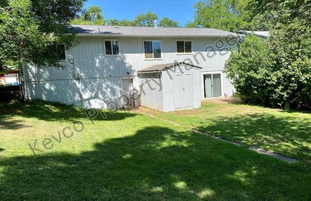 Home with Tons of Space!! Gallery 3