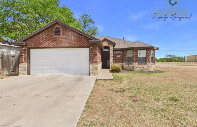 New Beginnings Start at AMRR - Comfortable 3-Bedroom Home in Wolfforth photos photos