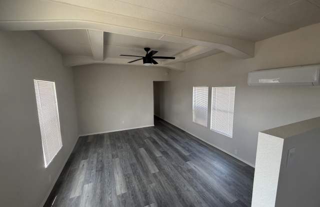 8210 W Emerson Drive Gallery 4