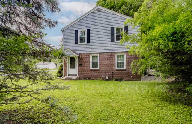 4702 Rookwood photos photos