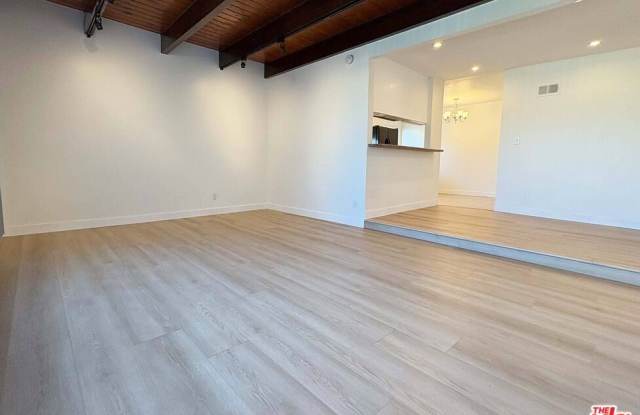 870 Figueroa Ter Gallery 2