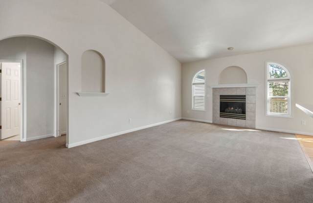 5 Bedroom 3 1/2 Bath Ranch Home in Fort Collins Gallery 4