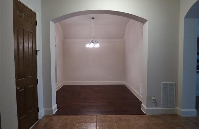 2429 Northwind Drive Gallery 3