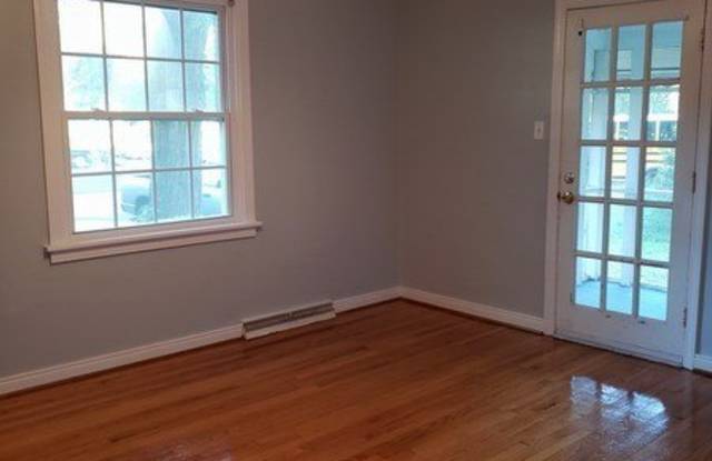 1319 Devers Road Gallery 4