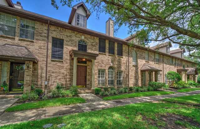 2263 Broadlawn Drive Gallery 3