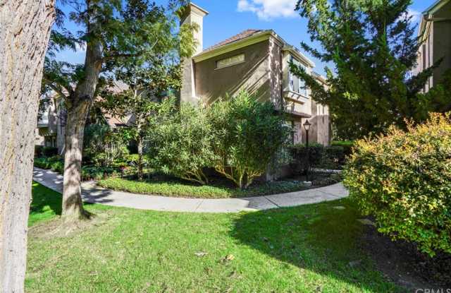 23622 Wakefield Court Gallery 2