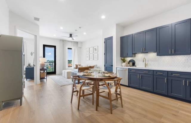 Prime UTSA Area Condo Rental | Stylish 1BR Near La Cantera & The Rim Gallery 4