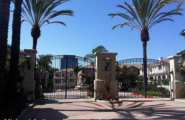 950 Camino De La Reina #7 - 950 Camino De La Reina, San Diego, CA 92108