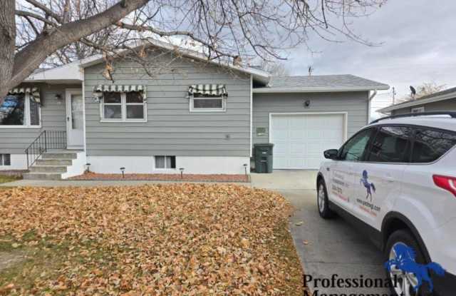 33 N Crestwood Dr Gallery 1