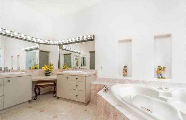 5206 Topeka Drive photos photos