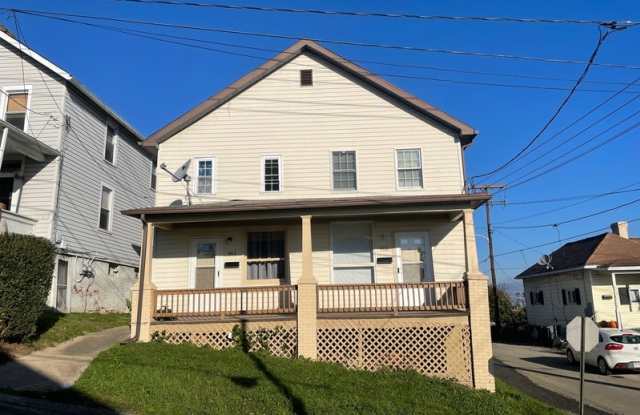 900  11th Street - 1 photos photos