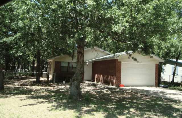 Newly Remodeled 3/2/1 on Wooded Lot photos photos