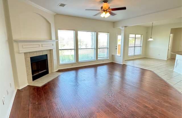 9004 Brook Hill Lane Gallery 3