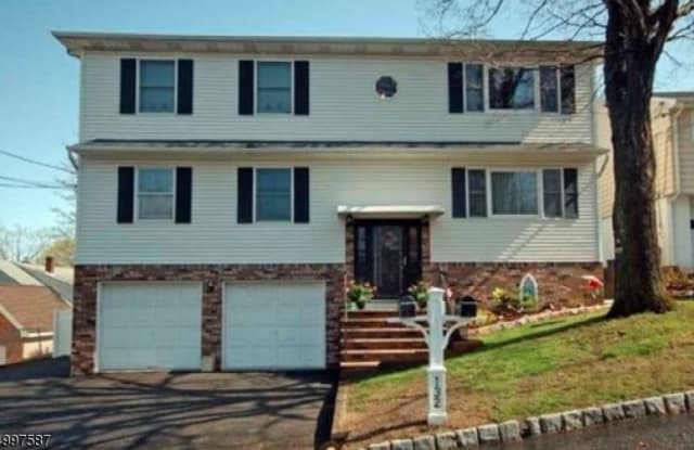 132 MERELINE AVE - 132 Meriline Ave, Woodland Park, NJ 07424