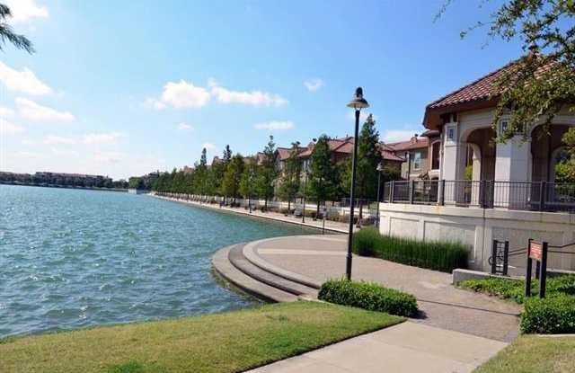1412 Camino Lago Gallery 2