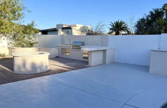 3040 East Dahlia Drive Gallery 3