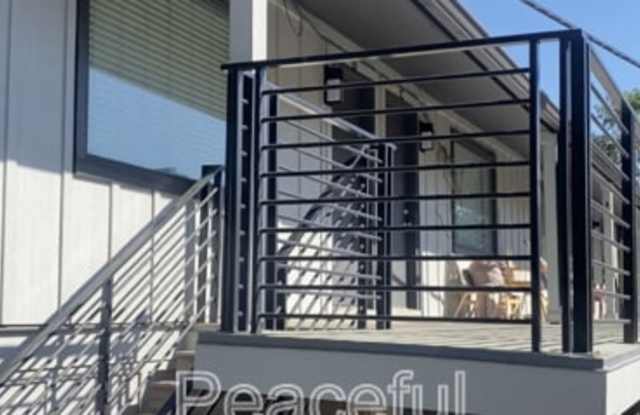 1518 S 1000 E #D - 1518 South 1000 East, Salt Lake City, UT 84105 1518 S 1000 E #D - 1518 South 1000 East, Salt Lake City, UT 84105